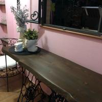 Consolle su base Singer  con  piano in massello.