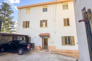Casa Indipendente - Oliena Rif: 1043-93