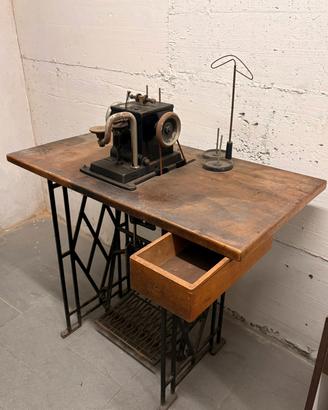 RIMOLDI macchina da cucire antica 1927