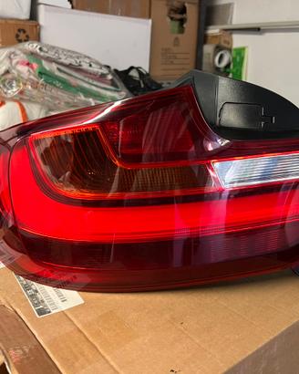 Fari posteriori originali BMW F87 F22 F23 pre LCI
