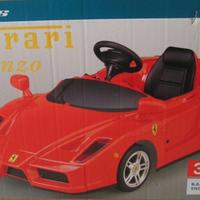 Macchina ferrari a pedali