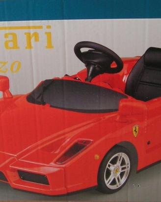 Macchina ferrari a pedali