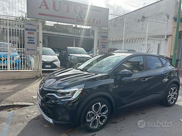 Renault Captur Plug-in Hybrid E-Tech 160 CV Rive G