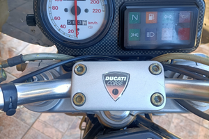 Ducati Monster 900a carburatore dark edition