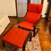 Poltrona Ikea Rossa con poggiapiedi