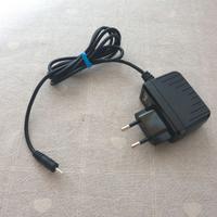 Alimentatore caricabatteria D mm. 2,5 5V - 2000 mA