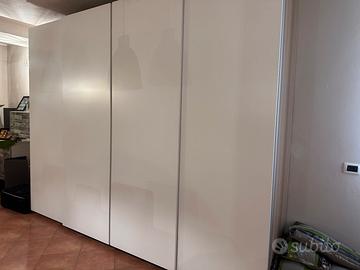 Armadio IKEA PAX 4 ante scorrevoli bianco