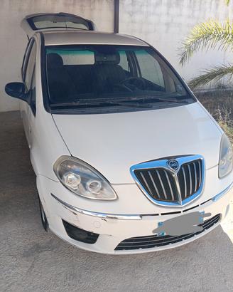 macchina lancia musa 