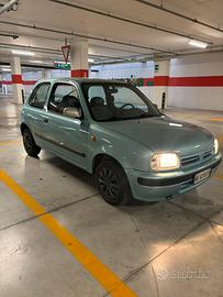 Nissan Micra 1.0 automatica
