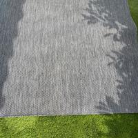 Tappeto grigio da esterno