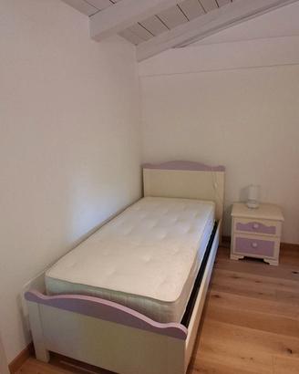 Letto singolo con comodino rete materasso