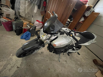 Suzuki GSR 600
