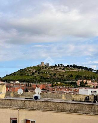 4 LOCALI A CAGLIARI
