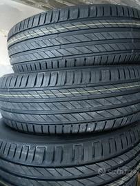 205 /55 R 19 . 4 gomme nuove estive 