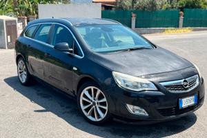 Opel Astra sports tourer 1.7 cdti Cosmo