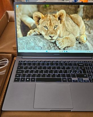 Samsung Galaxybook 4 intel 3 6 core
