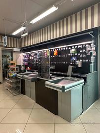 Scaffalatura X supermercato completa