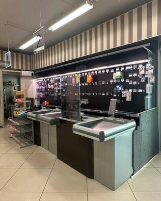 Scaffalatura X supermercato completa