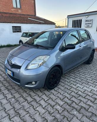 Toyota Yaris 1.4 D-4D DPF 5 porte Sol