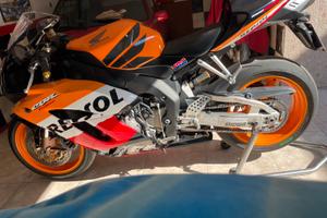 Honda cbr 1000 rr