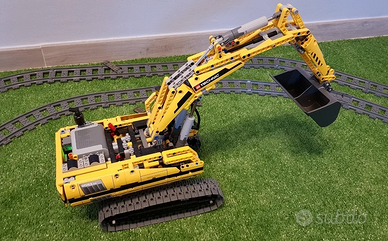 LEGO Technic 8043 modellino Benna Alto Volume