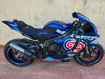 Yamaha YZF R1 2019 pista finanziabile