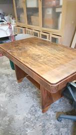 Tavolo in radica di noce