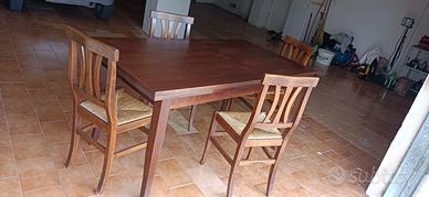 Tavolo allungabile in legno