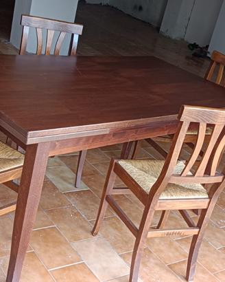 Tavolo allungabile in legno