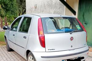 Auto Fiat punto 2010