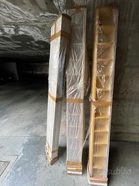 Colonne porta CD/fumetti/libri