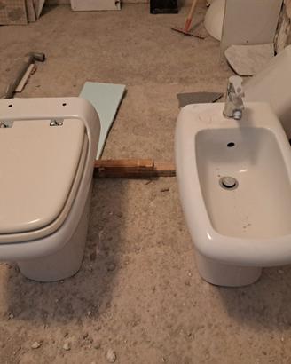 set sanitari completo di cassetta di scarico