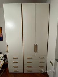 Armadio 3 ante con cassetti bianco e marone