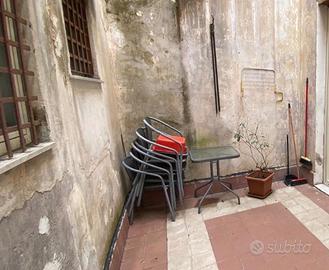 Tavolo e 6 sedie da esterno