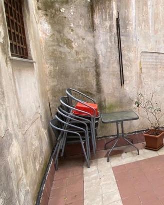 Tavolo e 6 sedie da esterno