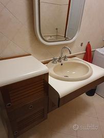 Mobile bagno completo di lavandino e rubinetteria