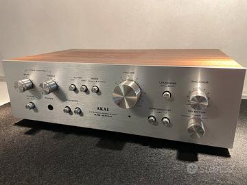 Amplificatore vintage Akai