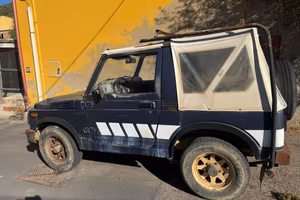 Suzuki Santana sj410