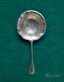 Colino da te antico in argento punzonato