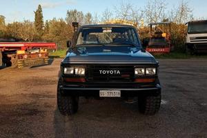 Toyota land cruiser hj61