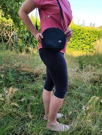 borsetta nera tonda tracolla 