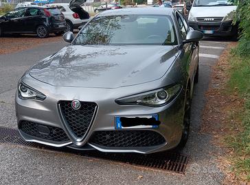 ALFA ROMEO Giulia (2016) - 2016