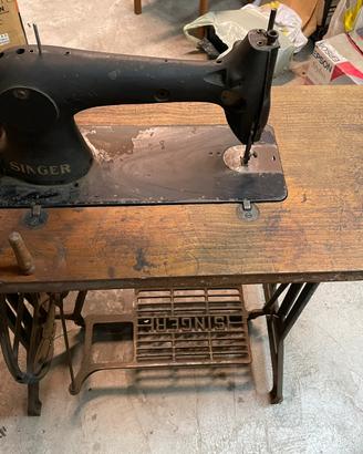 Macchina da cucire Singer vintage anni 30