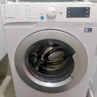 Lavatrice da 8 Kg, 1200 Giri, come nuova 