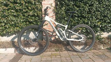 SPECIALIZED Stumpjumper Comp Carbon 2022