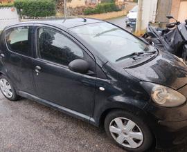 TOYOTA Aygo 1ª serie - 2011