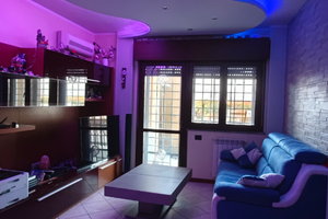 Appartamento panoramico due piani Roma est