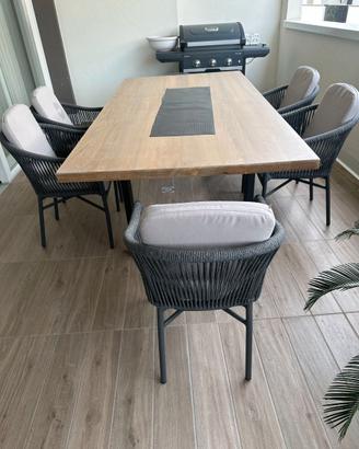 Tavolo da pranzo multiuso interno/esterno