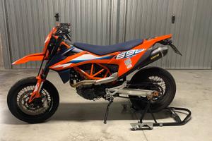 Ktm 690 smc 2023