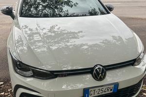 Volkswagen Golf 8 2.0 TSI 245CV GTI DSG- 2021